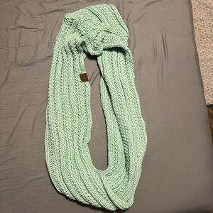 Turquoise/Light Blue Knit Scarf